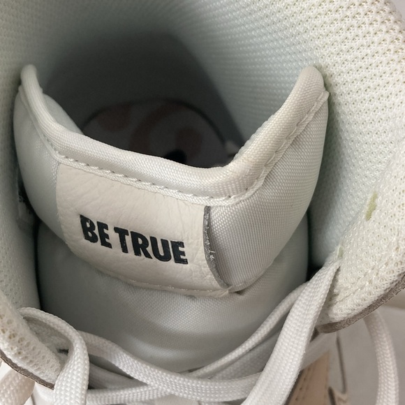 Nike Be True Terminator white and pink , one charm included, size 13 - Picture 6 of 9